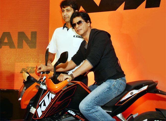 Shah Rukh Khan Turns Biker