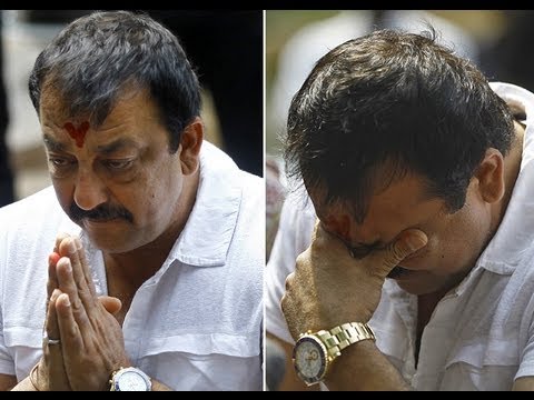 Sanjay Dutt is crying