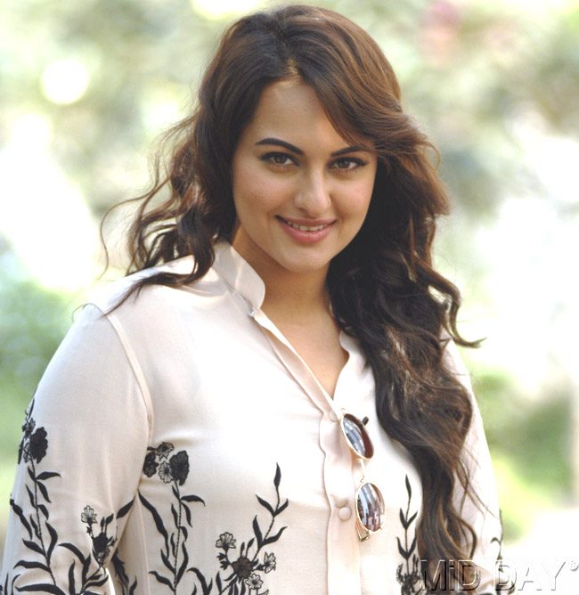 Sonakshi Sinha Walks Out of Welcome Sequel.