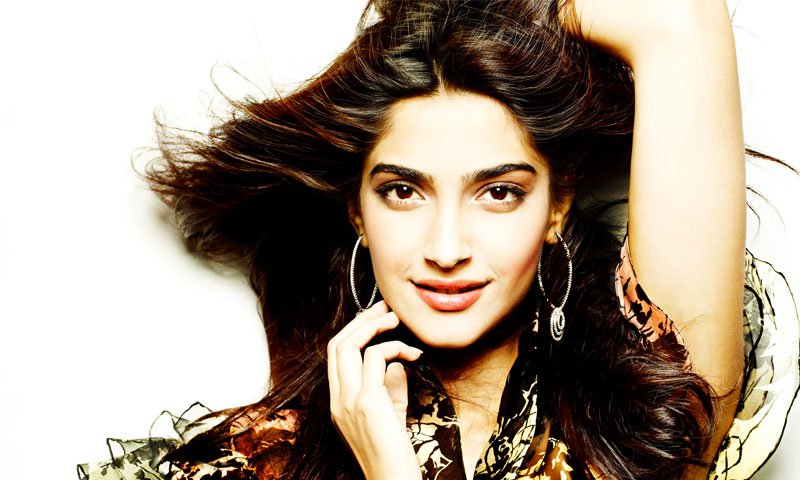 Sonam Kapoor Sets A New Signing Amount Record
