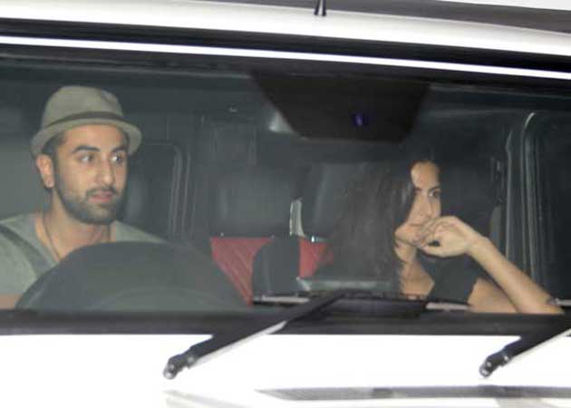Ranbir Kapoor and Katrina Kaif in car