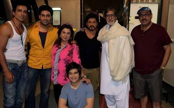 Amitabh Bachchan with Happy New Year Team