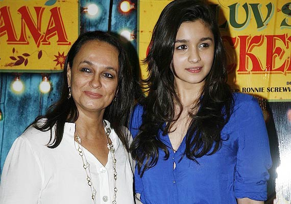 Alia Bhatt takes short break with mom