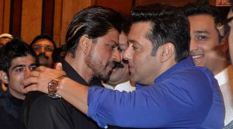Shah Rukh Khan - Salman hug each other