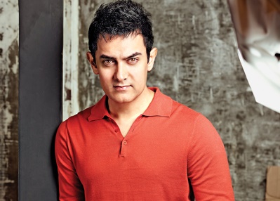 Aamir Khan in t-shirt