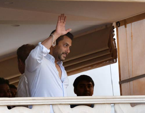 Salman Khan waves