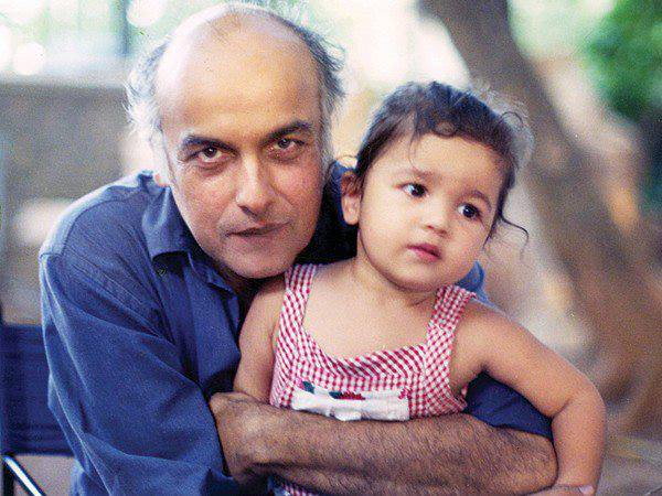 Alia Bhatt with his father