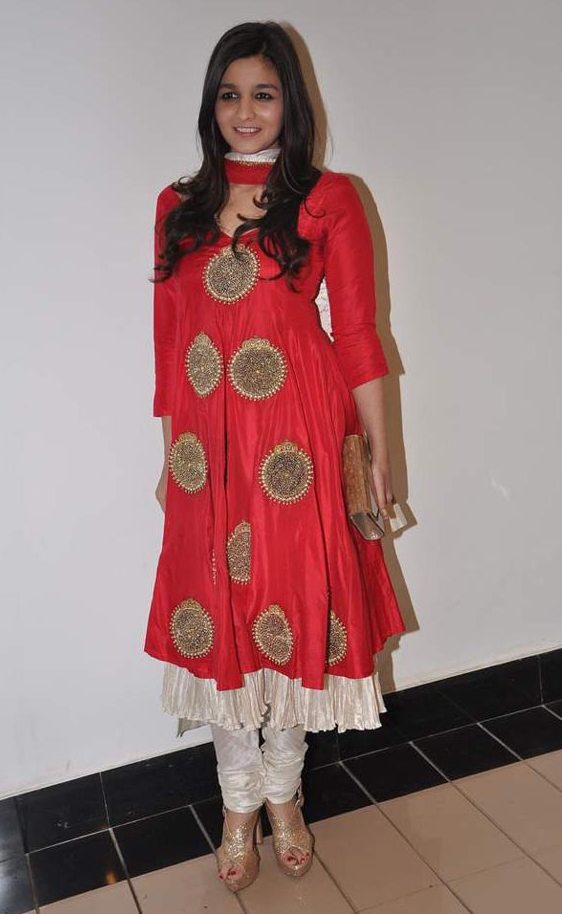 Alia Bhatt in red salwar kameez