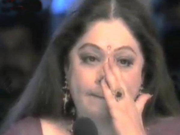 Kirron Kher crying on IGT