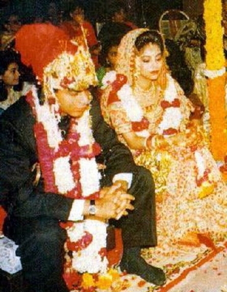 Shah Rukh Khan - Gauri Khan marriage pictures