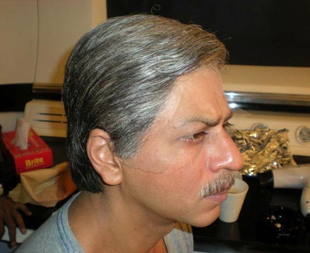 Shahrukh Khan in wig