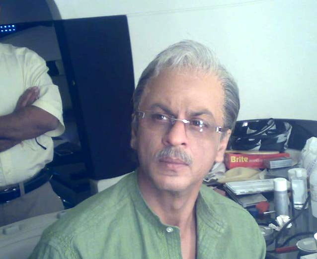 Sharukh Kha in wig