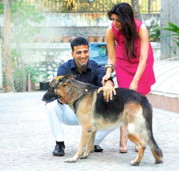 Akshay Kumar with his dog