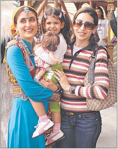Karisma Kapoor with Kareena Kapoor and daughter