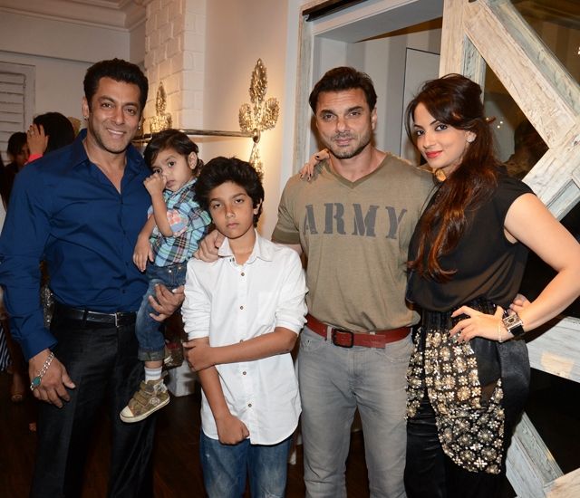 Salman with his nieces and nephewes
