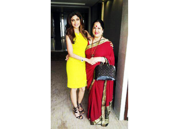 Shilpa Shetty with her mom