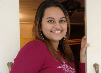 Sonakshi Sinha chubby smile