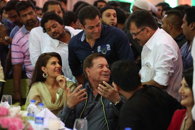 Salman Khan bonds with Jacqueline Fernandez