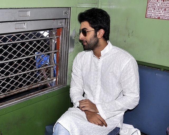 Ranbir Kapoor in local train