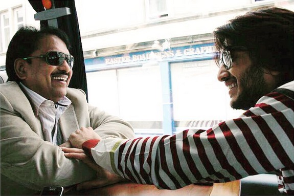 Riteish Deshmukh with father