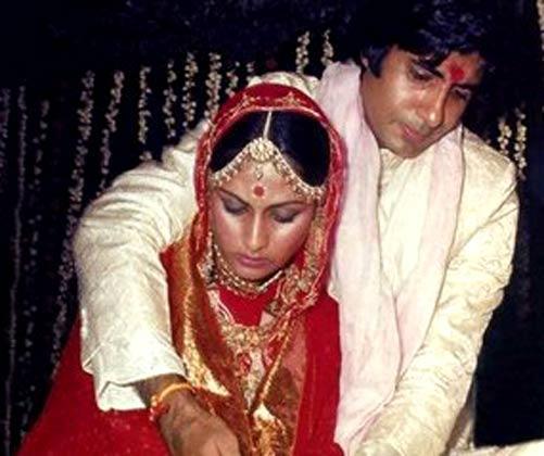 Amitabh Bachchan and Jaya Bhaduri tying the knot