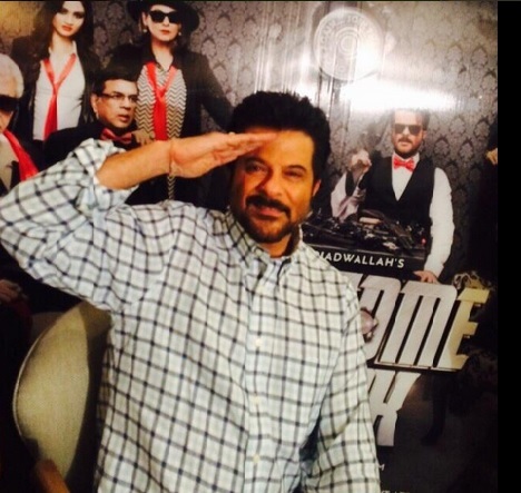 Anil Kapoor Salute Selfies