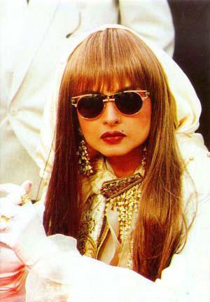 Rekha worst outfit