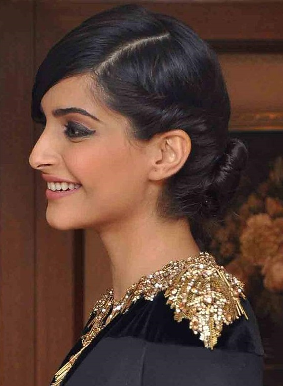 Sonam Kapoor-approved hairstyles: Elevate your fashion game with these  catchy accessories | PINKVILLA