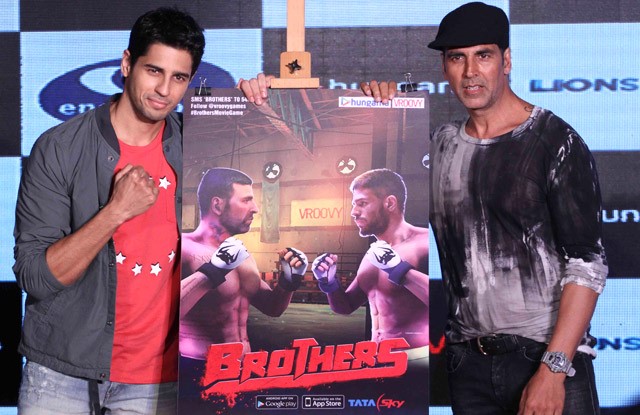Akshay Kumar and Sidharth Malhotra at launching of Brothers game event
