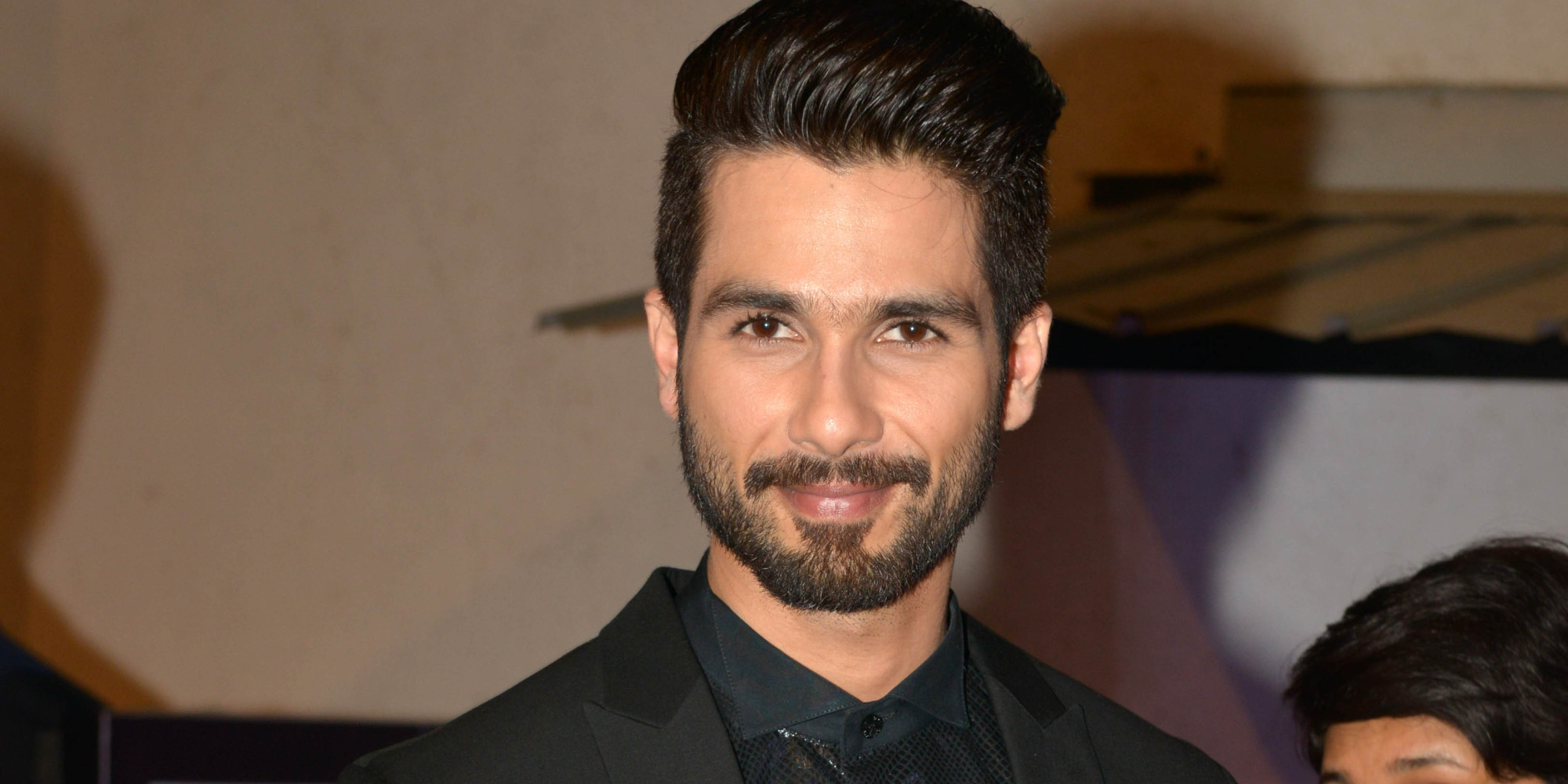 Shahid Kapoor Awesome Hair style Pics Wallpaper, HD Celebrities 4K  Wallpapers, Images and Background - Wallpapers Den
