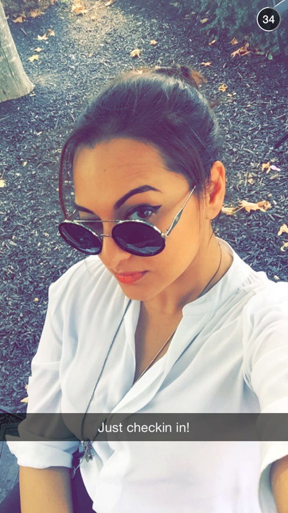 Sonakshi Sinha chills in USA for Fusion Tour