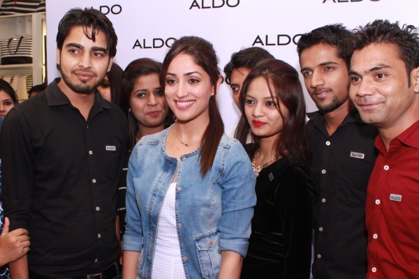 Yami Gautam with fans