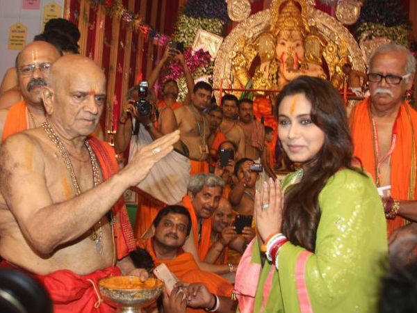 Rani Mukerji seeking blessing on the occasion of 'Ganesh Chaturthi'