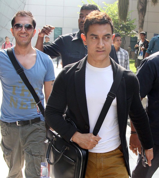 Aamir Khan detained at airport