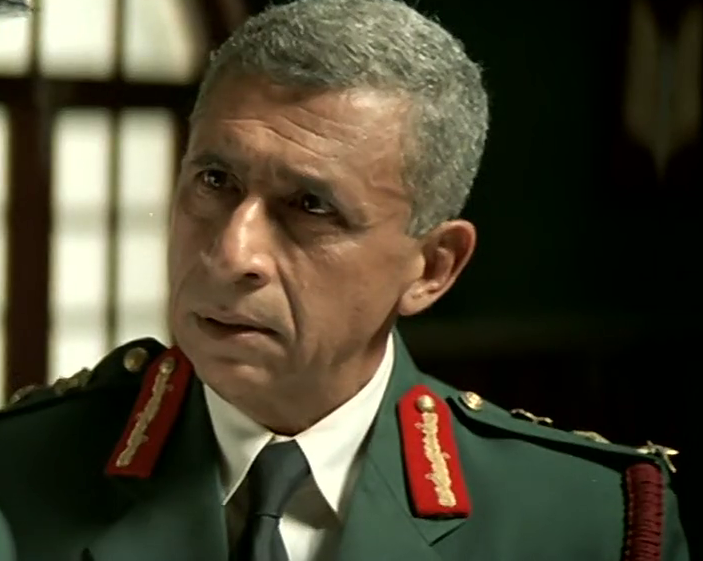 Naseeruddin Shah as Army officer
