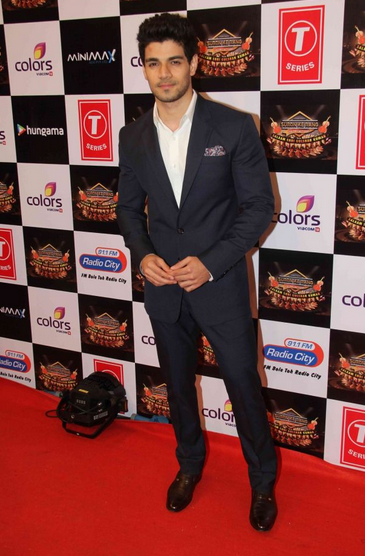 Sooraj Pancholi at Suron Ke Rang red carpet