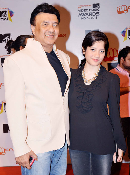 Anu Malik‘s daughter Anmoll Mallik is all set to unveil her debut single titled “Lamhein” on EMI Records India.