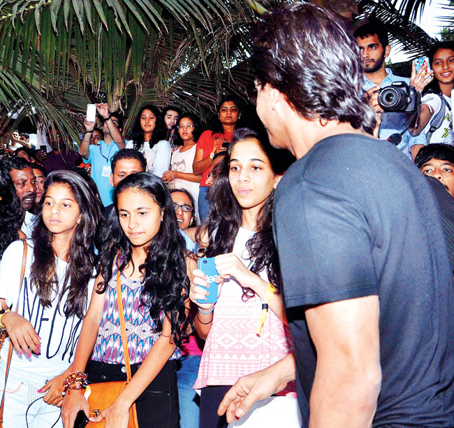 Suhana Khan with her girl gang.