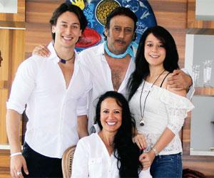 Jackie Shroff family pic