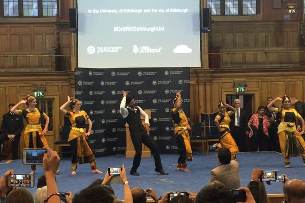 Shah Rukh Khan at University of Edinburgh