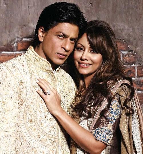 On 24th anniversary, Shah Rukh Khan thanks Gauri for patience, love and kids