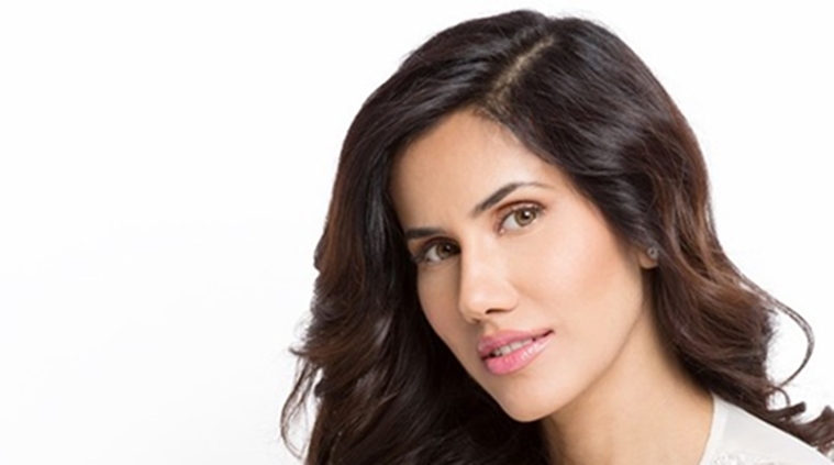 Salman Khan roots for Sonnalli Seygall