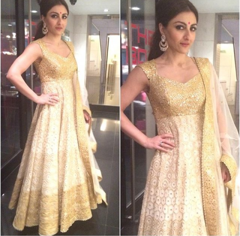 Soha Ali Khan is looking every bit of a royal highness in this elegant outfit.