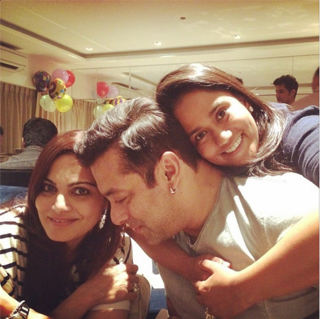 Salman Khan with his sisters