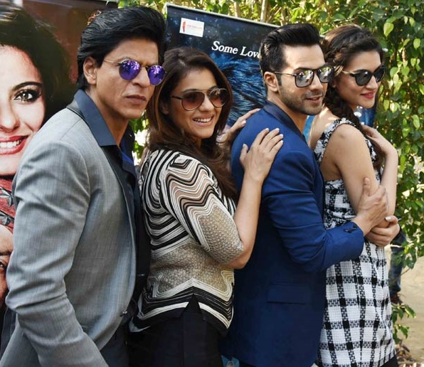 Shah Rukh Khan,Kajol, Varun Dhawan, Kriti Sanon promoting Dilwale in Delhi