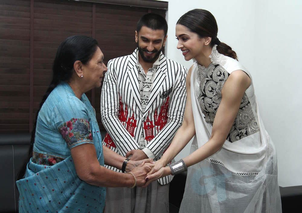 Deepika Padukone - Ranveer Singh meeting Anandi Ben Patel