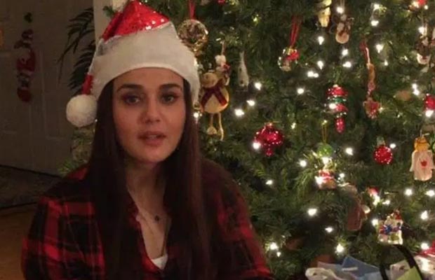 Preity Zinta wishing Christmas to fans