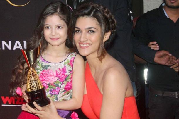 Harshaali Malhotra, Kriti Sanon at Guild Awards