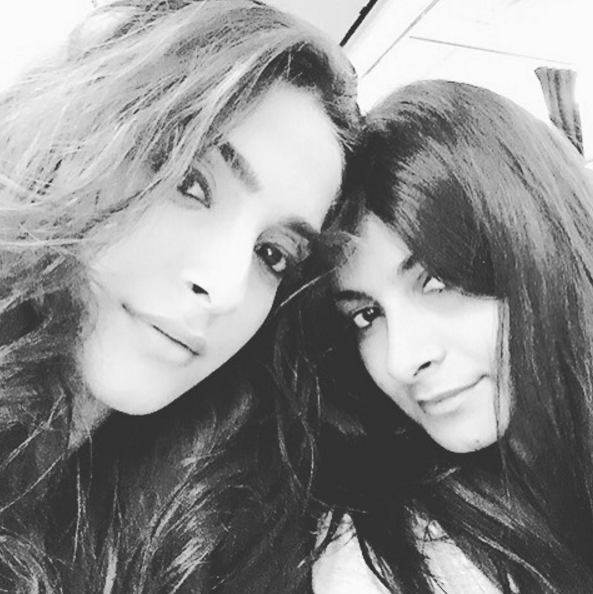 Rhea Kapoor & Sonam Kapoor selfie moment