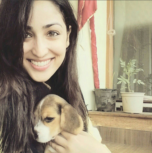 Too much cuteness in one picture..Yami Gautam with her pet Polo.